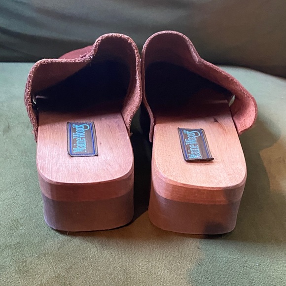 Maine Woods Leather Mules - Picture 3 of 6